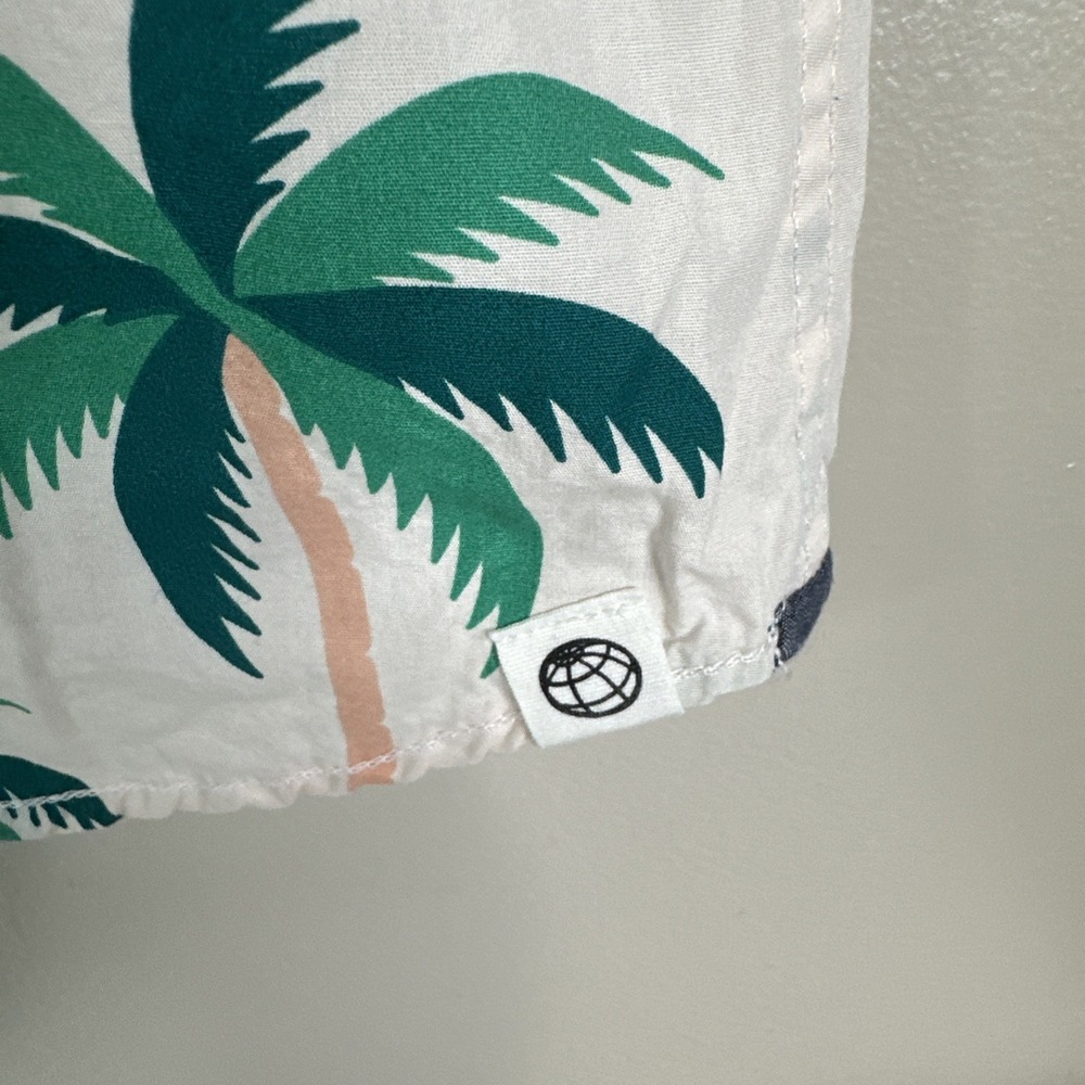 Free Planet Mens Shirt Size S Button Up Short Sleeve Palm Tree 100% Cotton - Picture 6 of 10